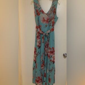 Chic Floral Maxi Dress in Teal